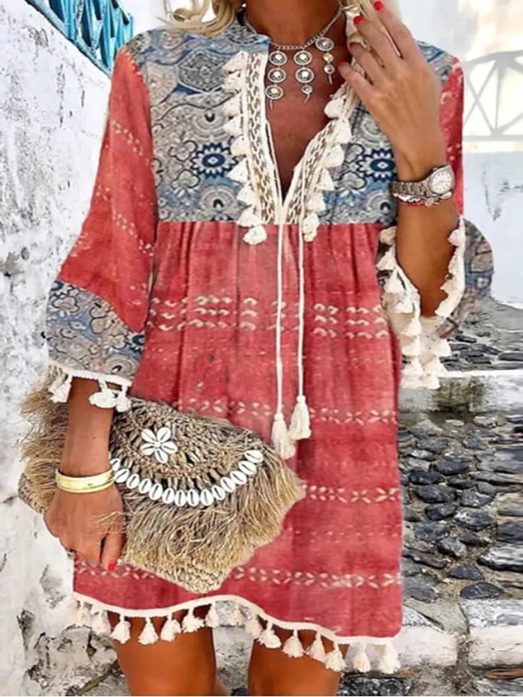 Vestido Boho con Estampado Geométrico y Borlas